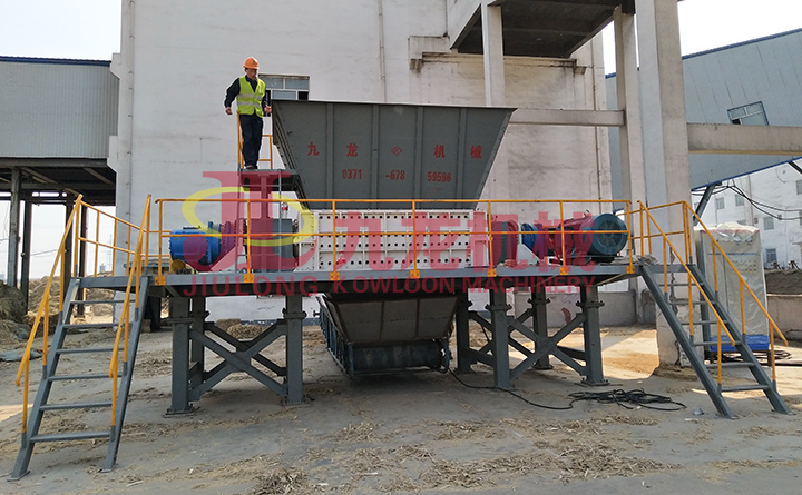 稻（dào）草捆粉碎機