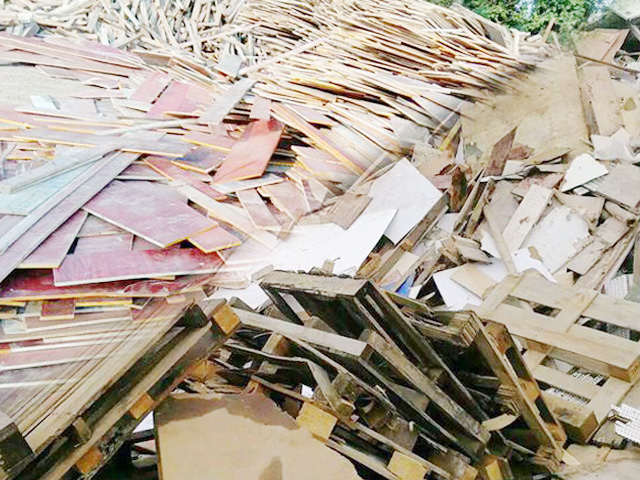 廢舊板（bǎn）材
