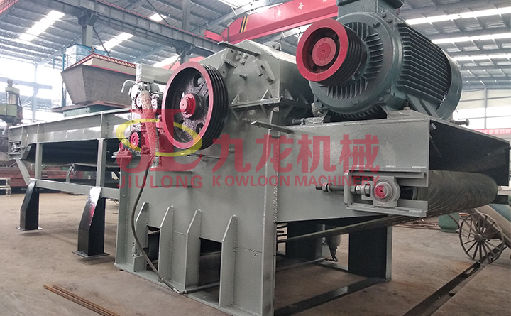 模板(bǎn)破碎機 模(mó)板破碎機