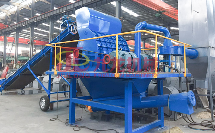 木(mù)材粉(fěn)碎機 木材粉碎機