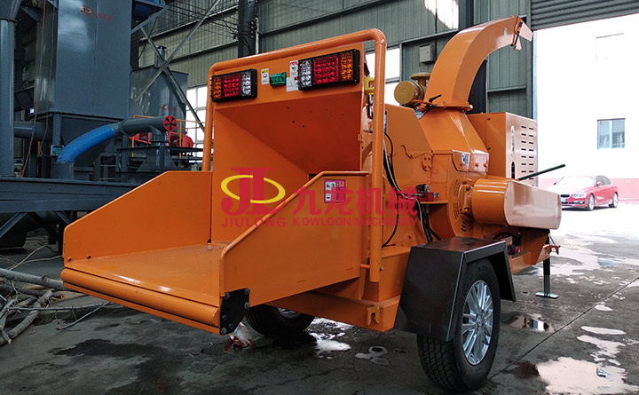 移動式樹枝粉碎（suì）機