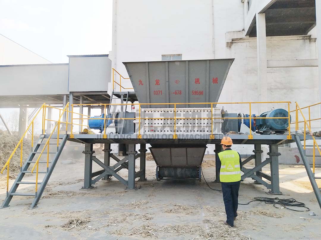 大（dà）型（xíng）稻草粉碎機