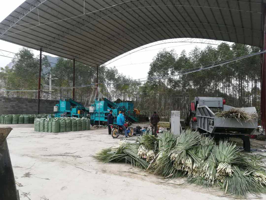 青貯（zhù）秸稈粉碎（suì）機