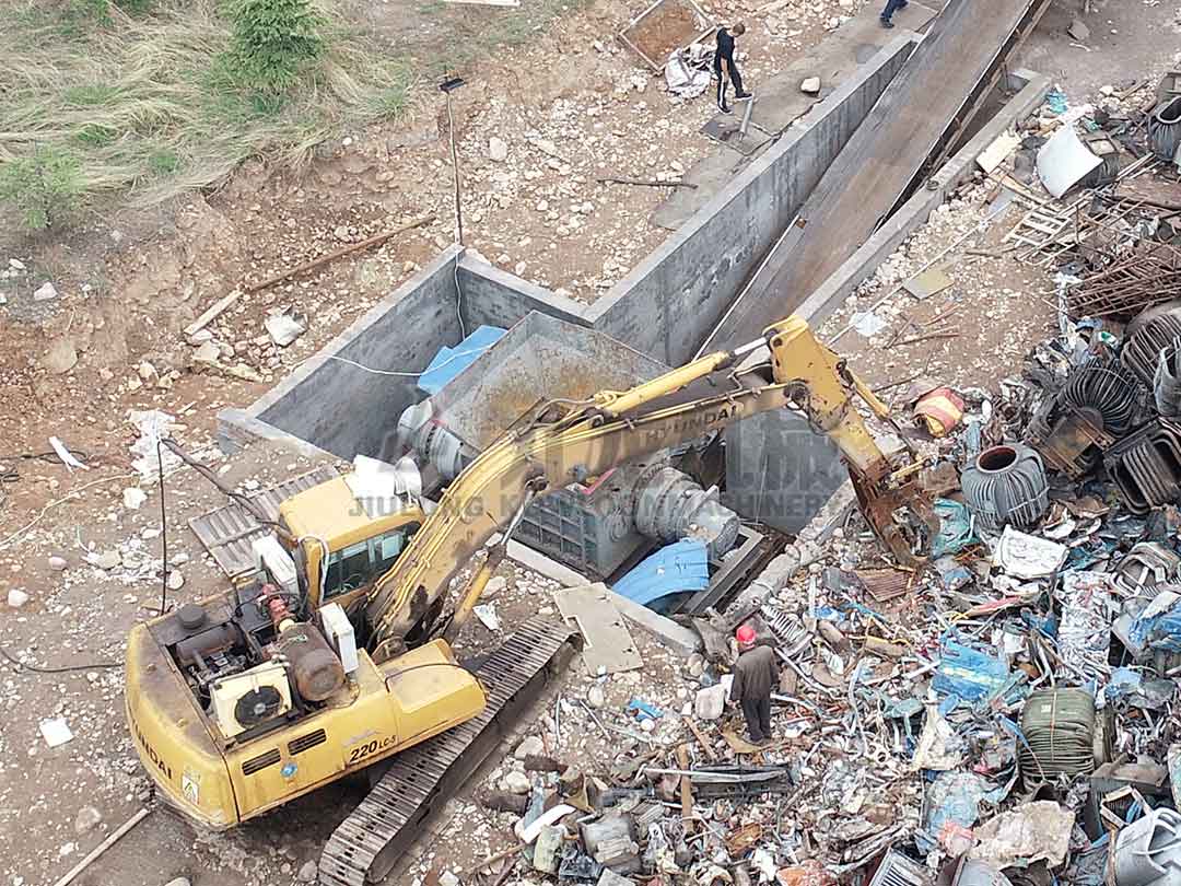 變（biàn）壓器撕（sī）碎機