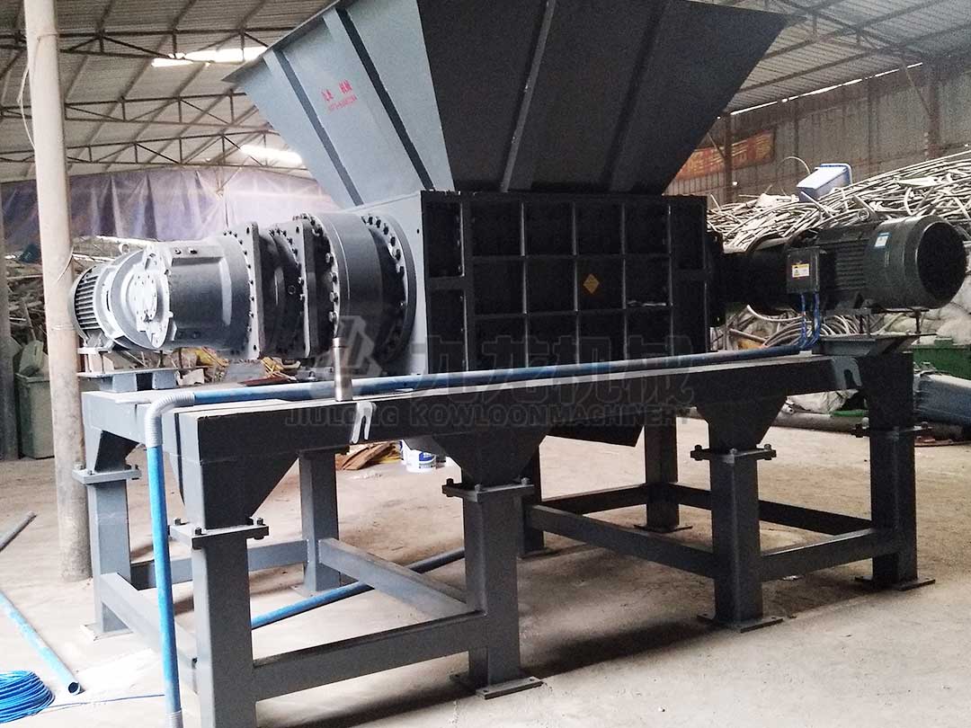 塑料撕碎（suì）機