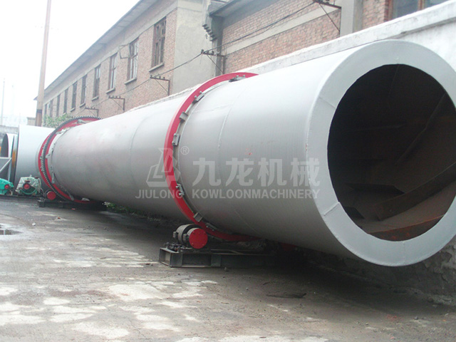 鋸末烘幹機現(xiàn)場