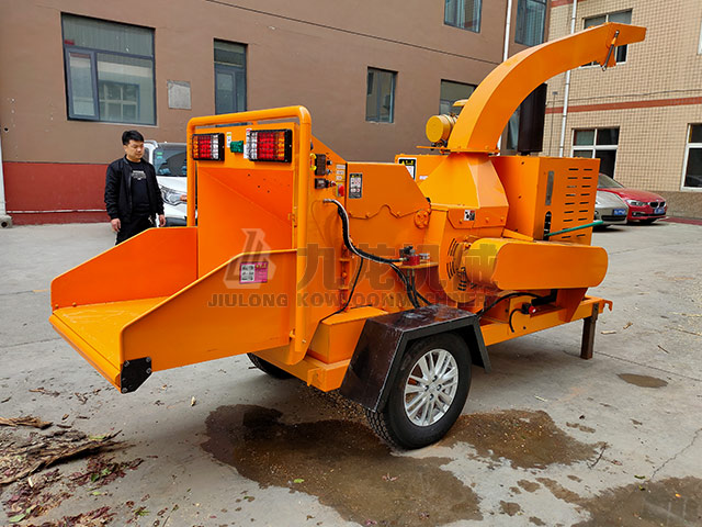 樹枝粉（fěn）碎（suì）機