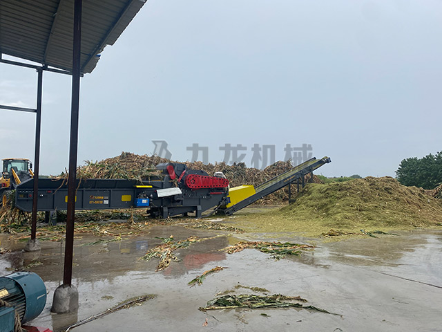 秸稈青(qīng)貯粉碎機在農作(zuò)物秸稈處理中扮演著重要角色